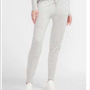 100% Cashmere joggers